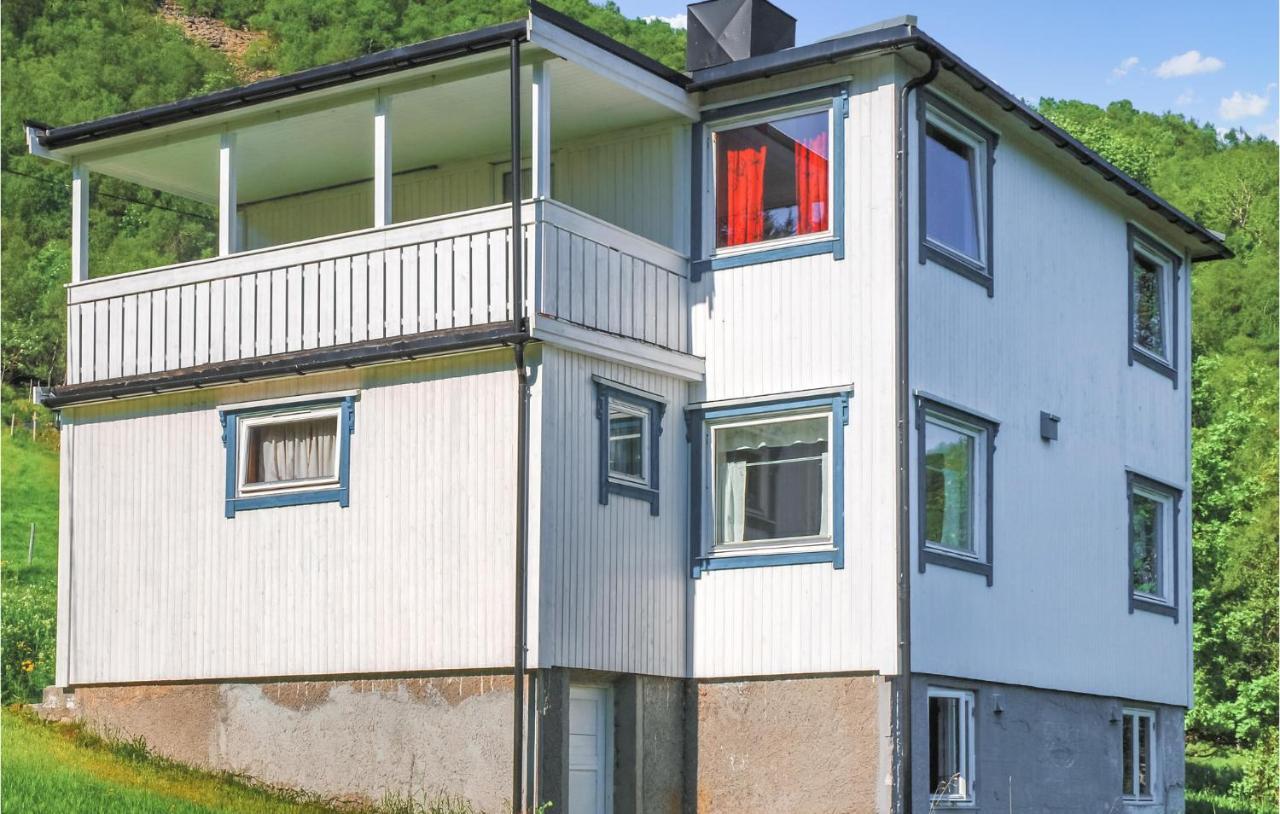 Nice Home In Leknes With House Sea View Eksteriør bilde